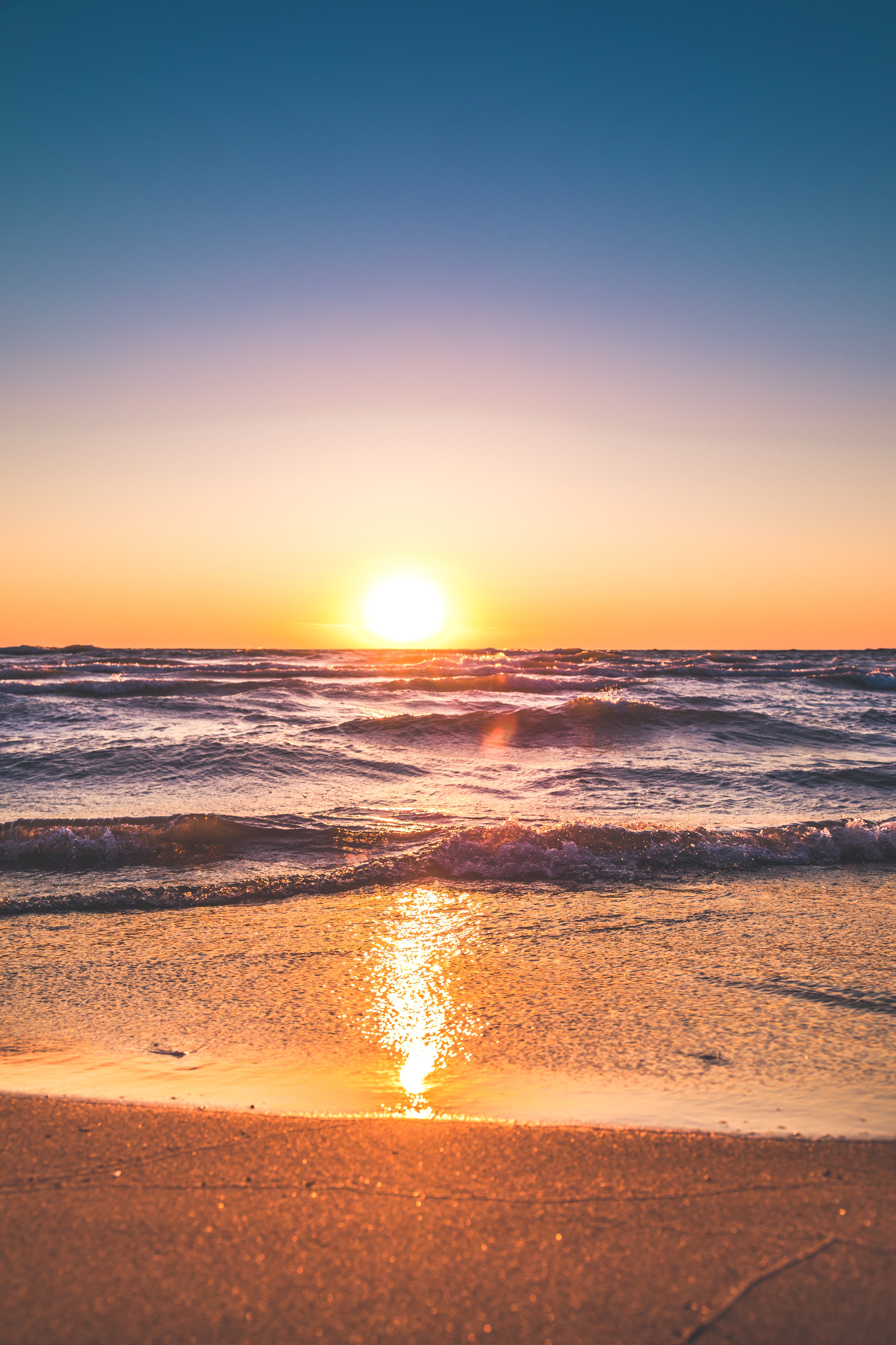 beach-clear-sky-dawn-1032650